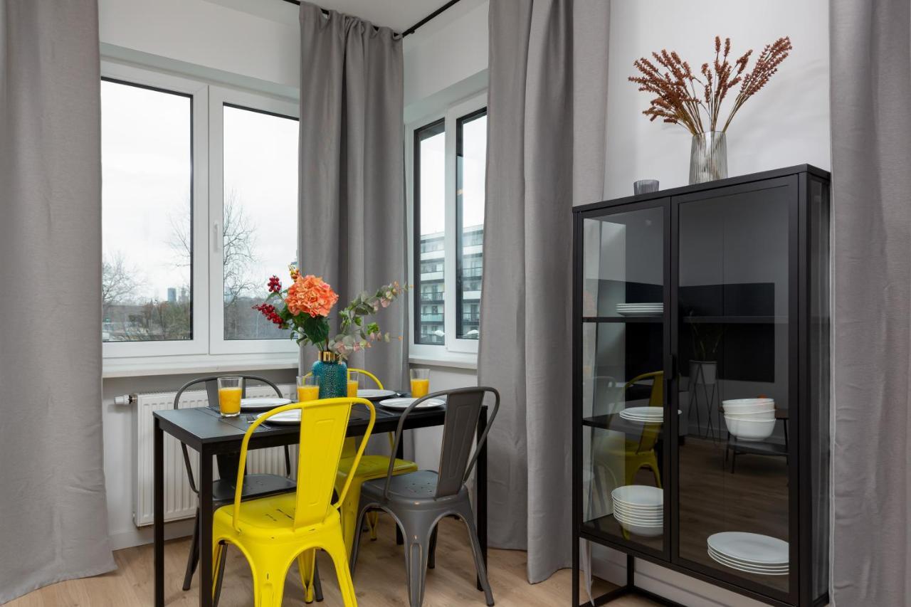 Artistic Zoliborz Apartments By Noclegi Renters Varsó Kültér fotó