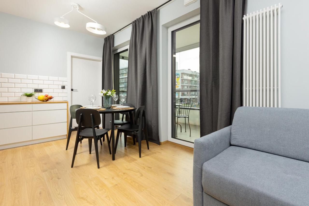 Artistic Zoliborz Apartments By Noclegi Renters Varsó Kültér fotó